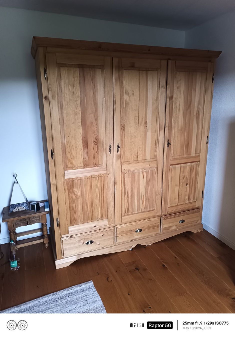 Armadi: Holz Kleiderschrank – Usato da Kölliken venduto da zwi_cx6w