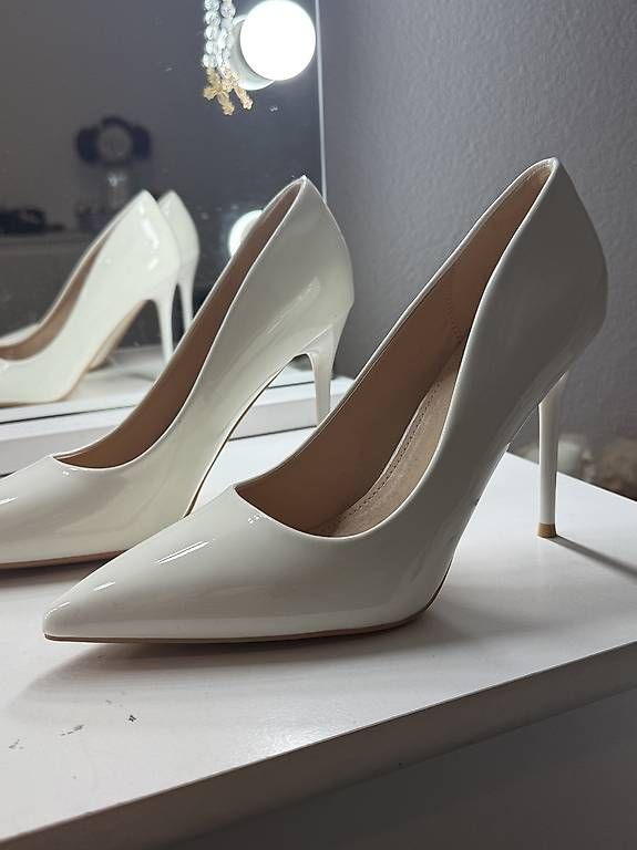 Scarpe da donna: Weisse High Heels (38) – Nuovo (secondo la descrizione) da St. Gallen venduto da lpe_y99z 1