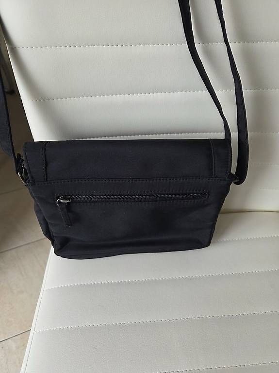Borse da donna: Handtasche – Usato da Triengen venduto da hap_5f5y 4