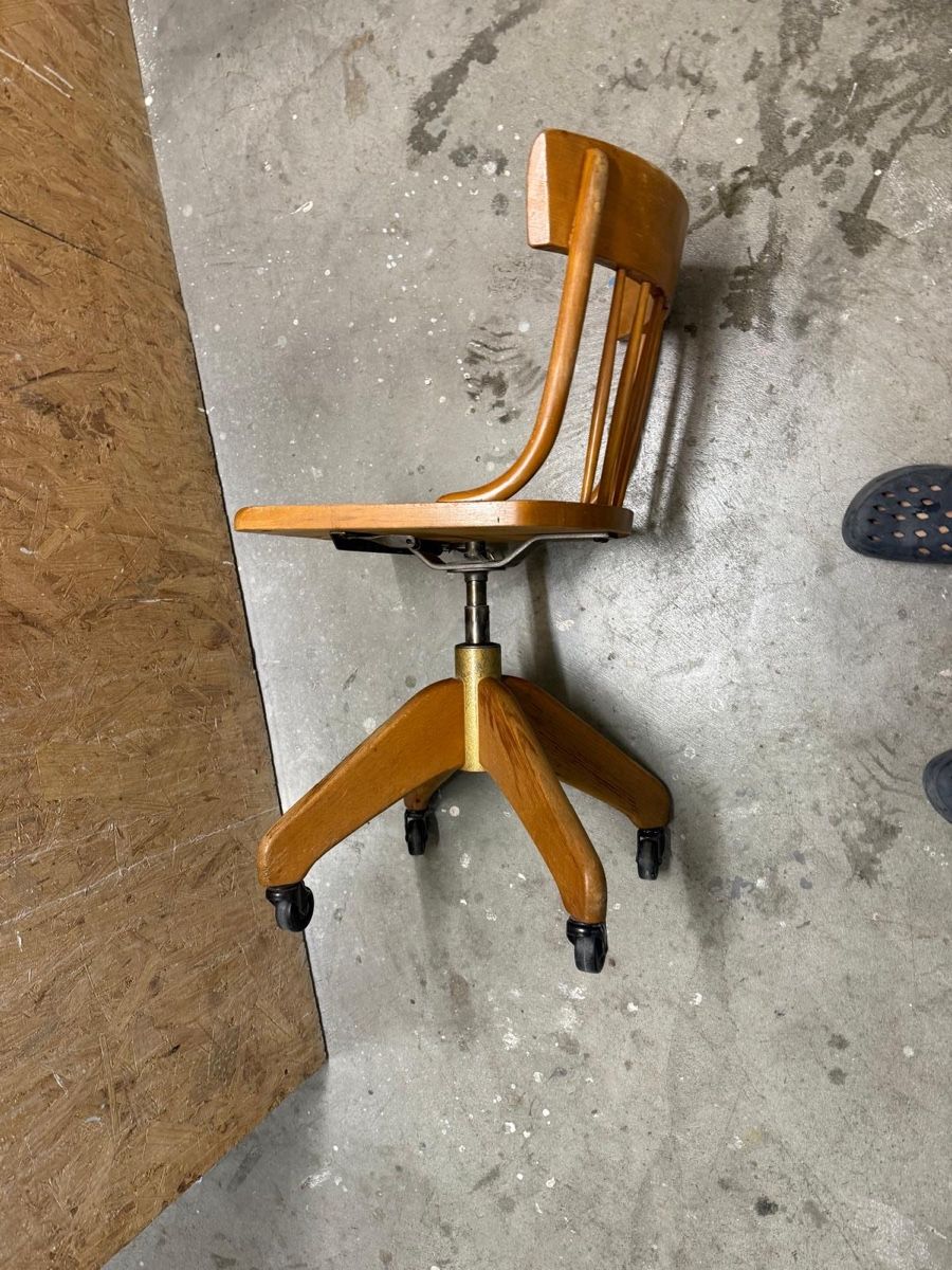 Giroflex Sedie: Stoll Giroflex Dreh-Bürostuhl – Usato da Chur venduto da pet_q7kd 1