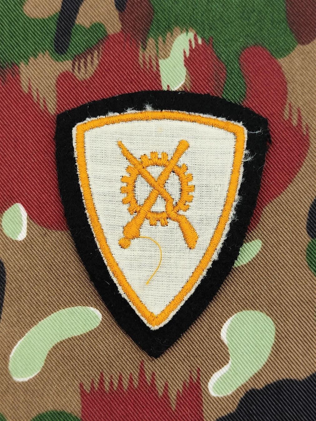 Placchette & Badge: Abzeichen Waffenmechaniker Ord. 1972 – Usato da Bauma venduto da SwissMilitaria 1