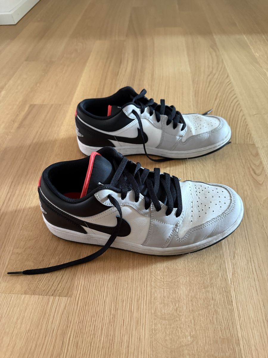 Jordan Herrenschuhe: AIR JORDAN 1 - Sneaker low - neutral grey/black/summit white – Gebraucht aus Kilchberg ZH von veneto87 1