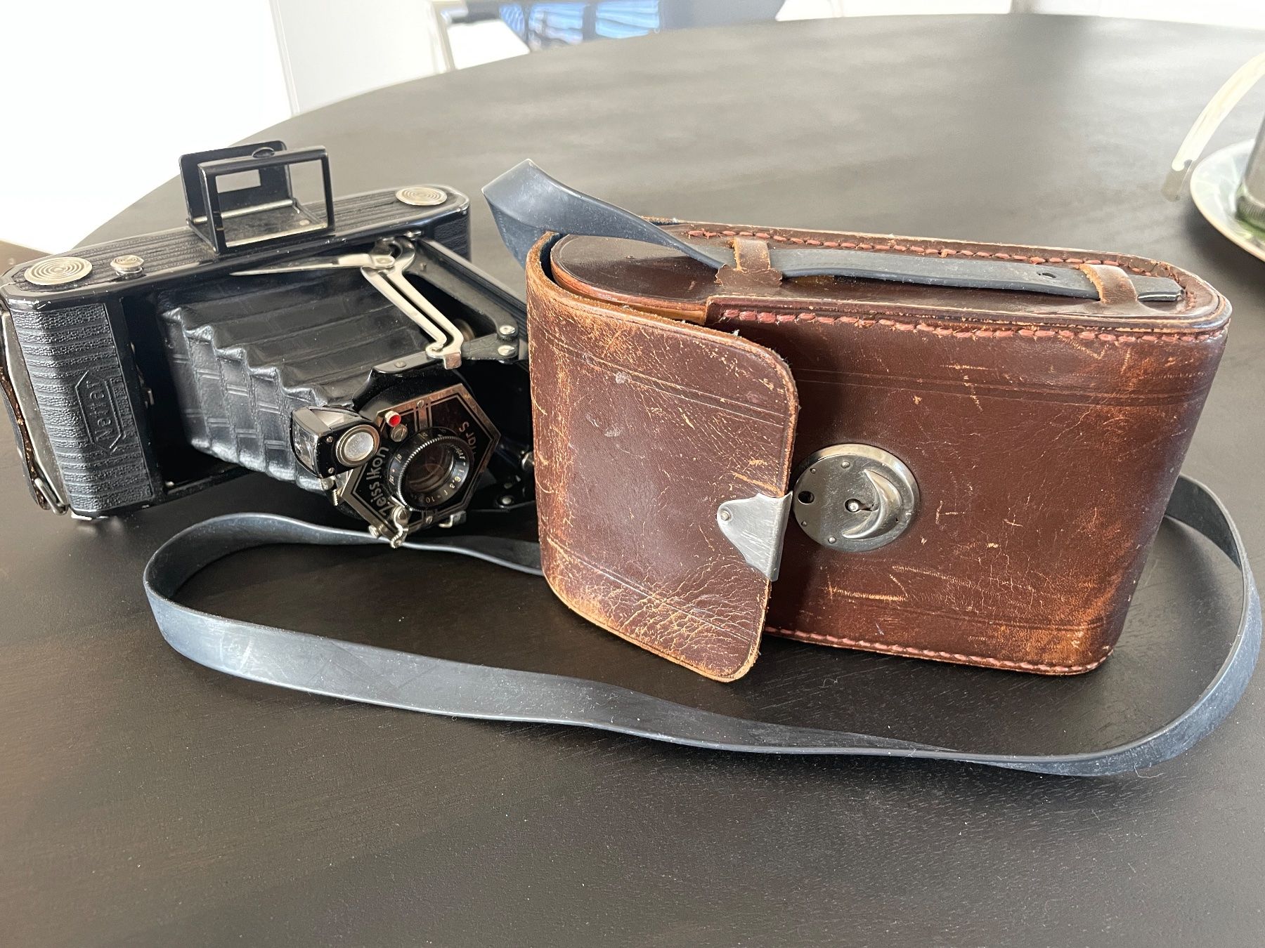 Zeiss Fotocamera: Zeiss Ikon Nettar S – Usato da Wald ZH venduto da Flight69 5