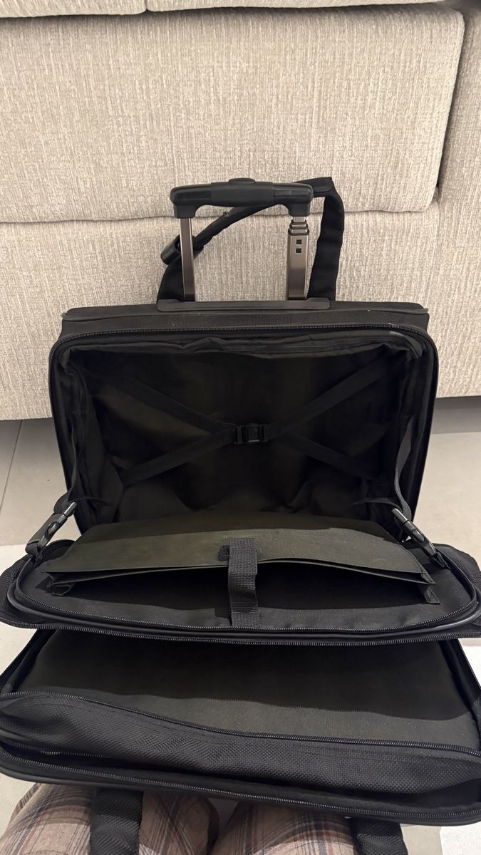 Valises de voyage: Samsonite Business Rollkoffer schwarz – Neuf (Voir description) à Zürich par alivasalli 6