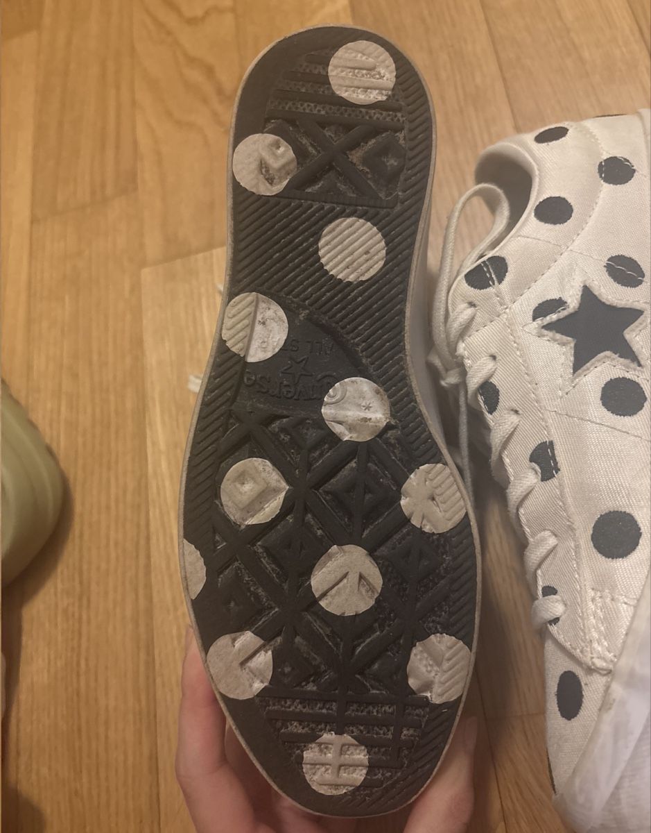 Converse Scarpe da uomo: Gepunktete Converse – Usato da Kehrsatz venduto da luc_vs5c 1