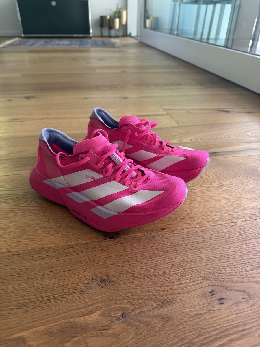 Adidas Damenschuhe: Adidas Adios Pro 4 Gr. 38 – Neu (gemäss Beschreibung) aus Kilchberg ZH von lou_2g9q