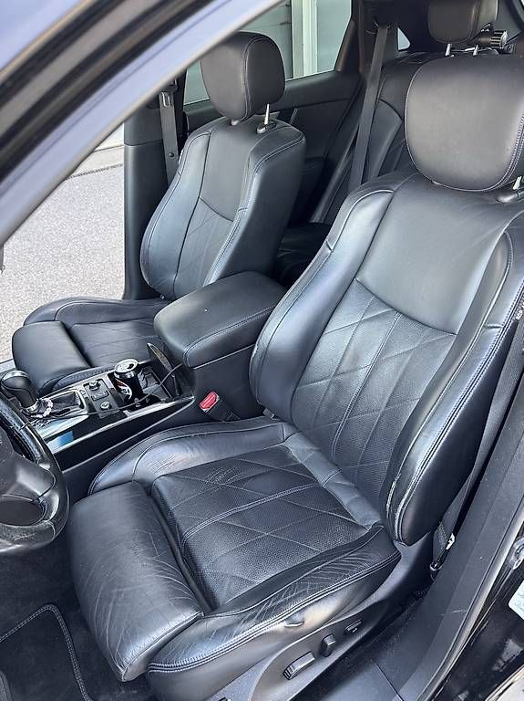 Automobili: Infiniti QX70S 3.0d – Usato da Tuggen venduto da MarcoB91 3