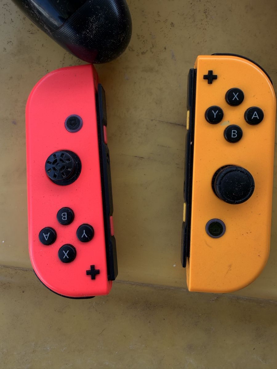 Sony Konsolen: Manettes PS4 et Joy-Cons Nintendo Switch occasion – Defekt aus Onex von mou_x2gr 3
