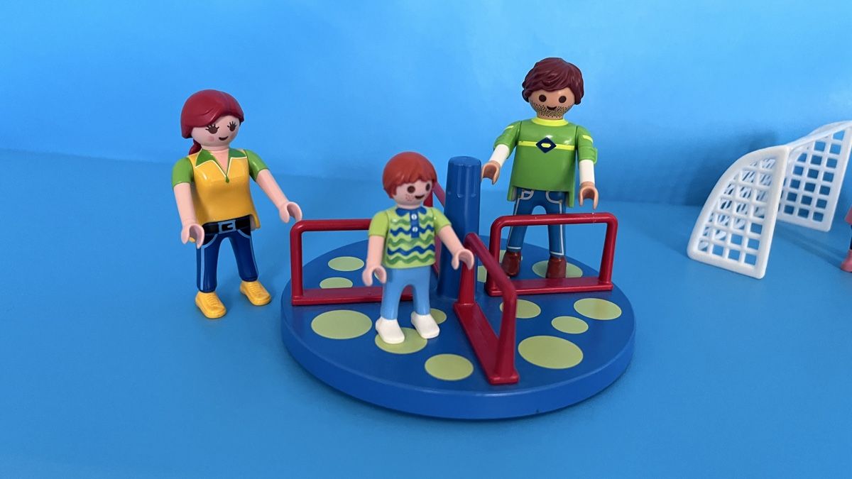 Playmobil Giocattoli: Playmobil Spielplatz  – Usato da Winterthur venduto da Strubina 1