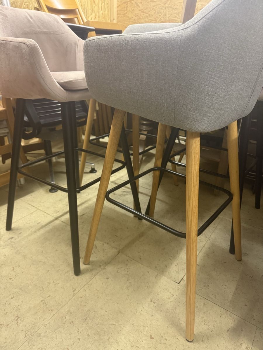 Chaises hautes: 4er-Set Barstühle / Hochstühle – D'occasion à Bern par kwa_pyt9 1