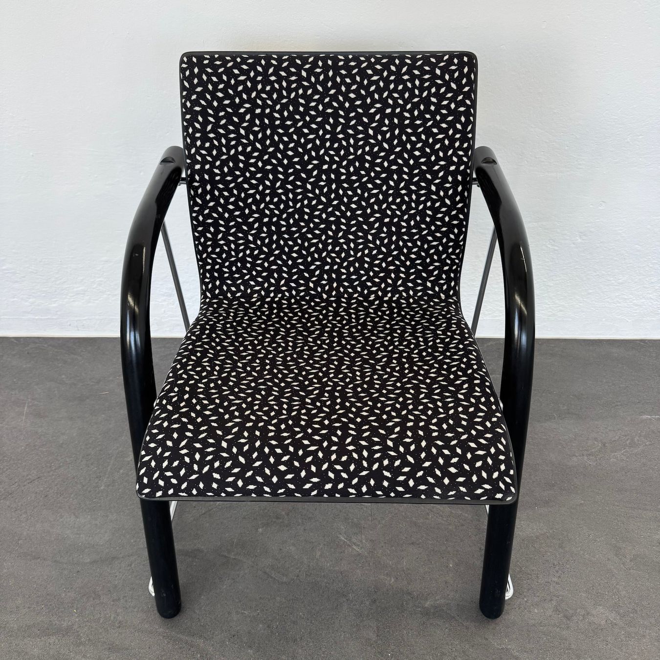 Thonet Sedie: Thonet S 320 P Polsterstuhl – Usato da Schönenwerd venduto da mcofficeshop