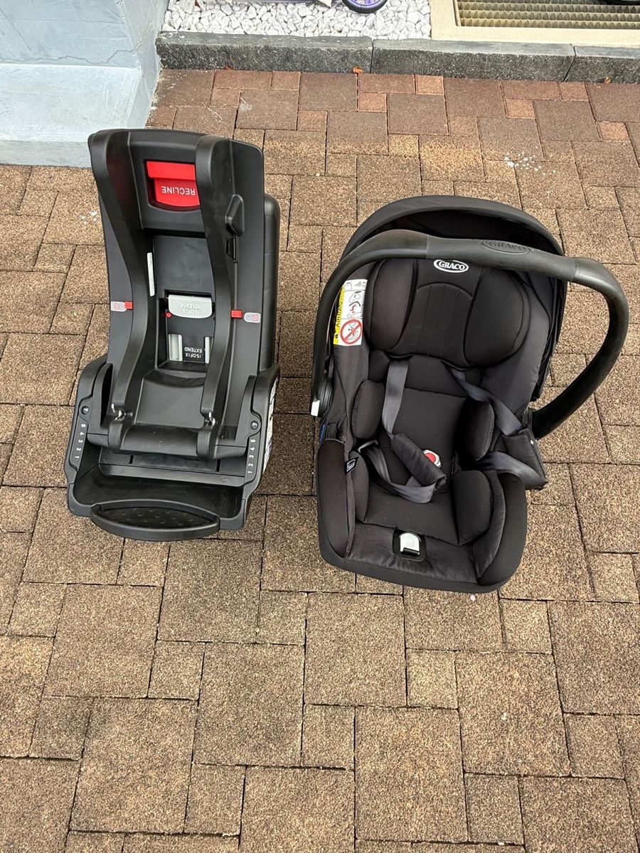 Auto-Kindersitze: Babyschale + ISOFIX Basis – Gebraucht aus Dornach von Dana999