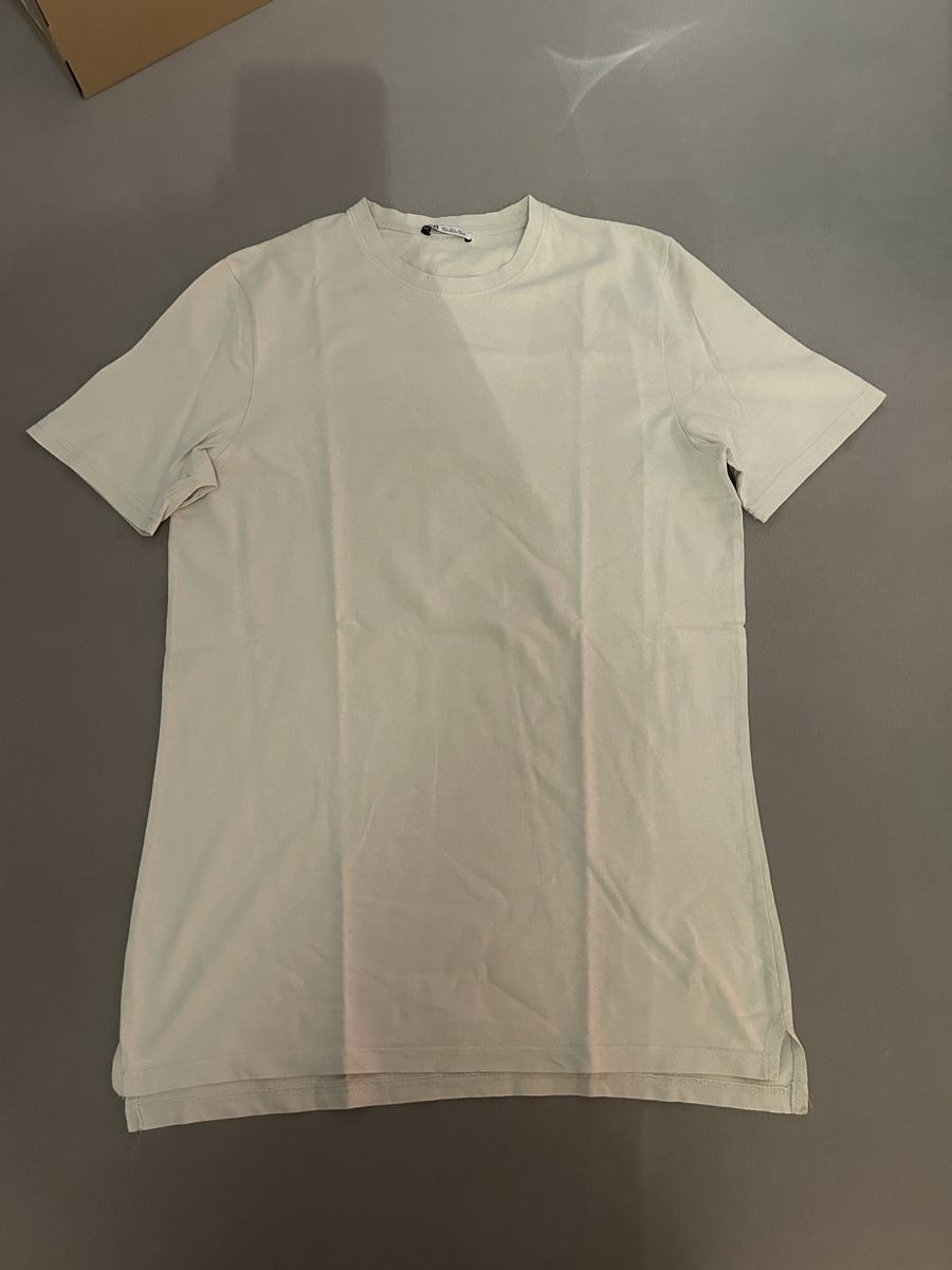 Zara T-shirt: T shirt – Usato da Rebstein venduto da Sandroo.79