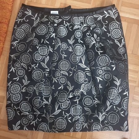Armani schöner Jupe ital. Grösse 50