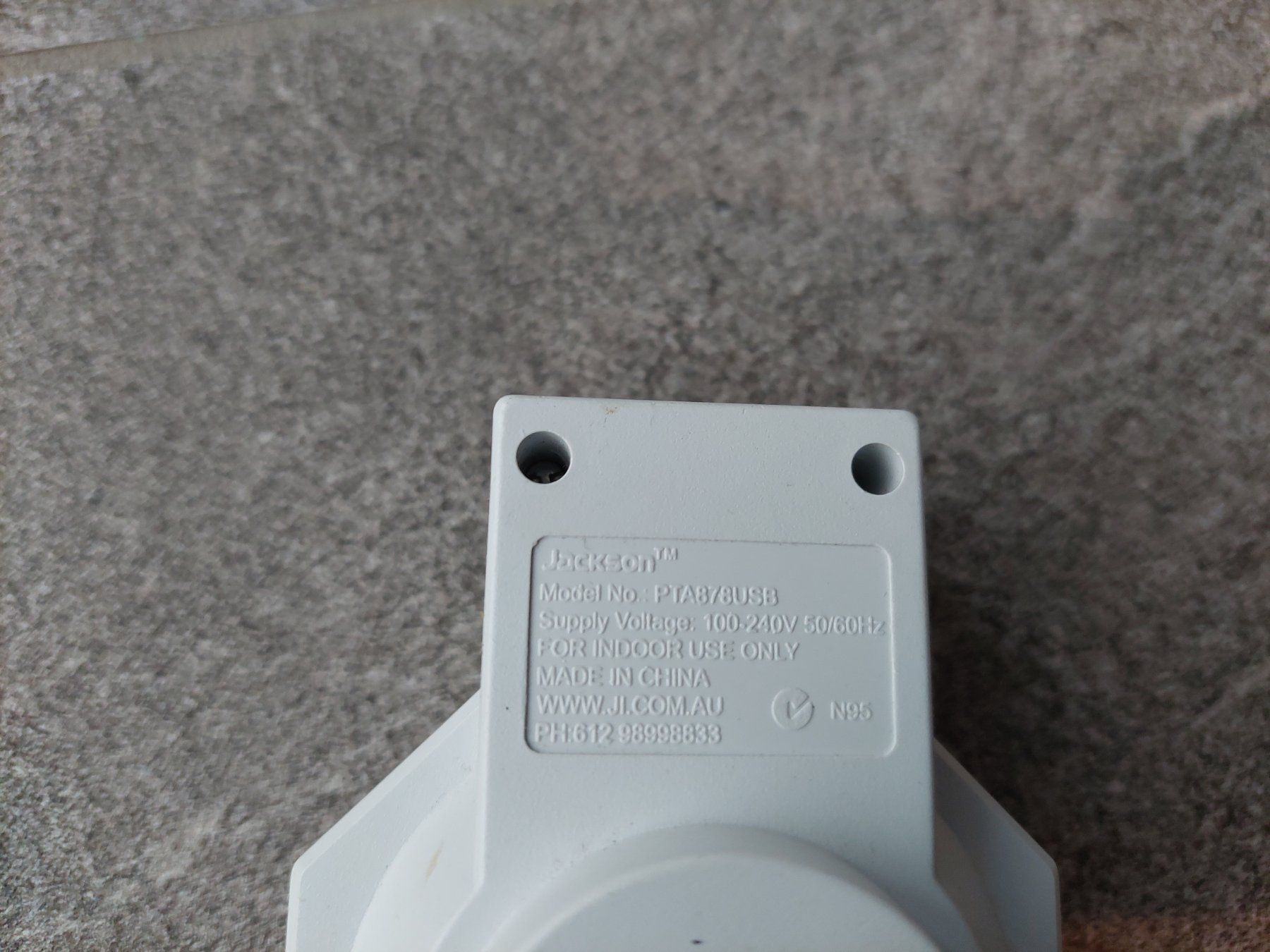 Unità & Adattatore: Reiseladegerät + USB zu Australia - Stecker – Usato da Wiesendangen venduto da troawus 2
