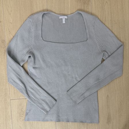 Pull H&M col carré gris manches longues- état d’occasion 