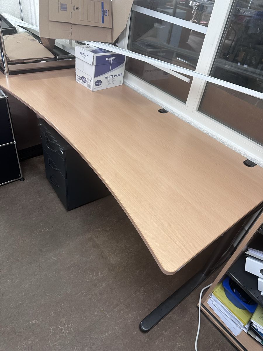Bureaux: Bürotisch Buche gebraucht – D'occasion à Muri AG par Raimai 1