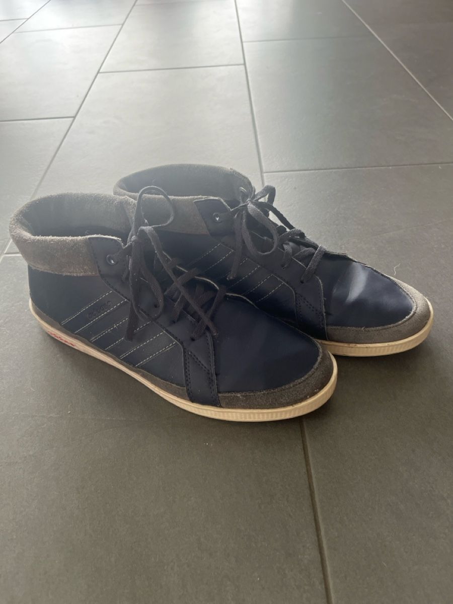 Adidas Scarpe da uomo: Adidas Neo Label Schuhe Gr.42 2/3 – Usato da Fulenbach venduto da F8 1