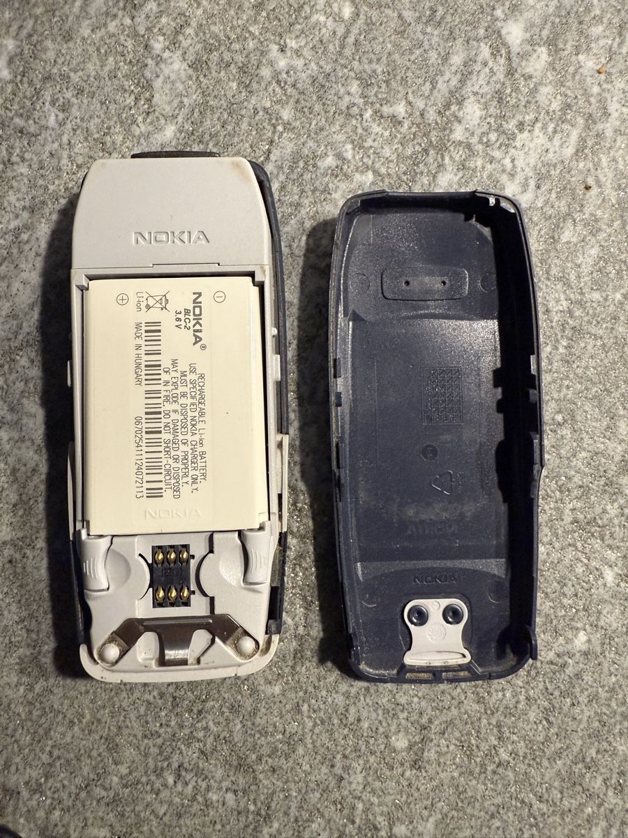 Nokia Telefoni cellulari / Smartphones: Nokia 3310 blau – Usato da Untersiggenthal venduto da df152 1