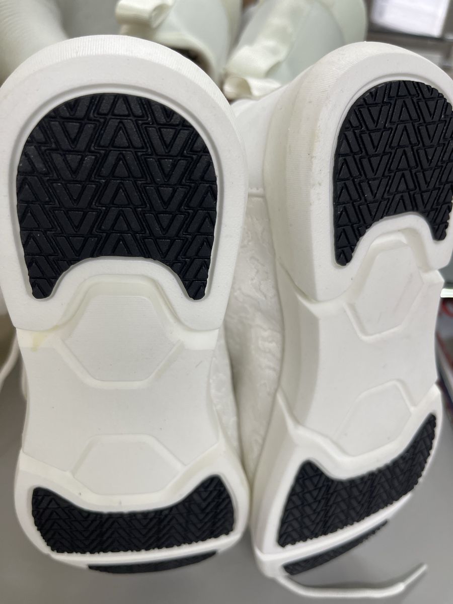 Scarpe da uomo: Weisse Sneakers Gr. 35 – Nuovo (secondo la descrizione) da Ueberstorf venduto da ojas23 4
