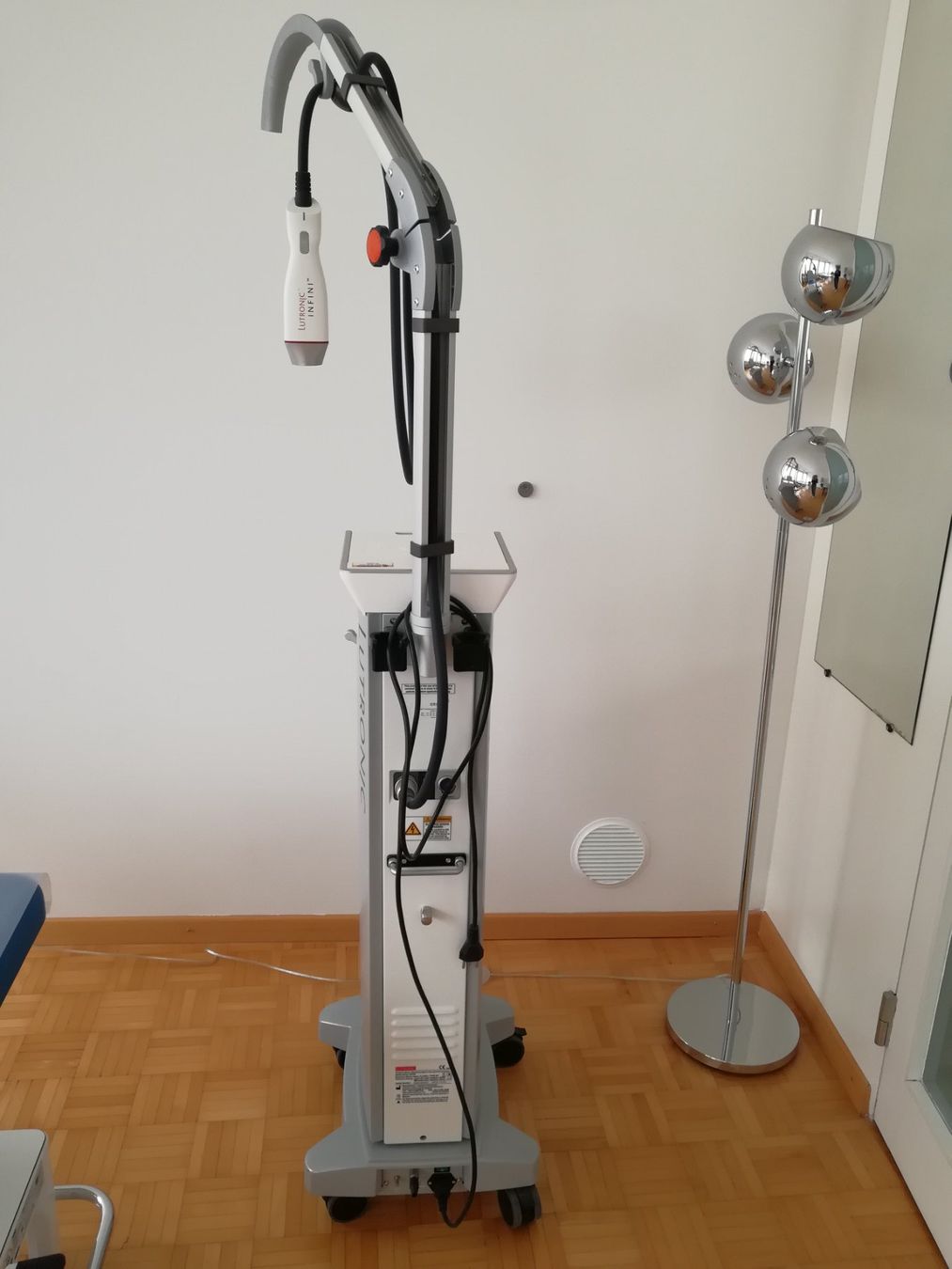 Gesichtspflege: Lutronic Infini - kombiniertes Radiofrequenz Mikroneedling – Gebraucht aus Wilen bei Wollerau von ann_5wdx 2