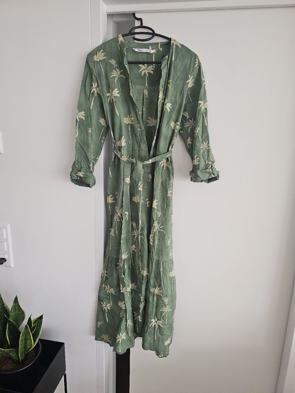 Zara Vestiti: Zara Maxikleid mit Palmenmuster, Grösse M, Hemdkleid – Usato da Aesch ZH venduto da _tigerlily_ 3