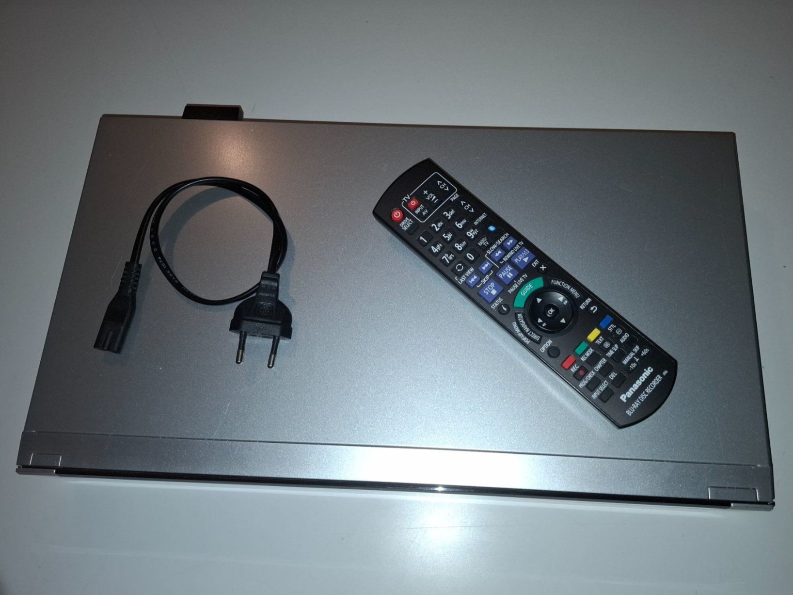 Panasonic Audio- & Mediensysteme: Panasonic DMR-BCT735 Blu-ray Player / Recorder – Gebraucht aus St. Gallen von WWL 2