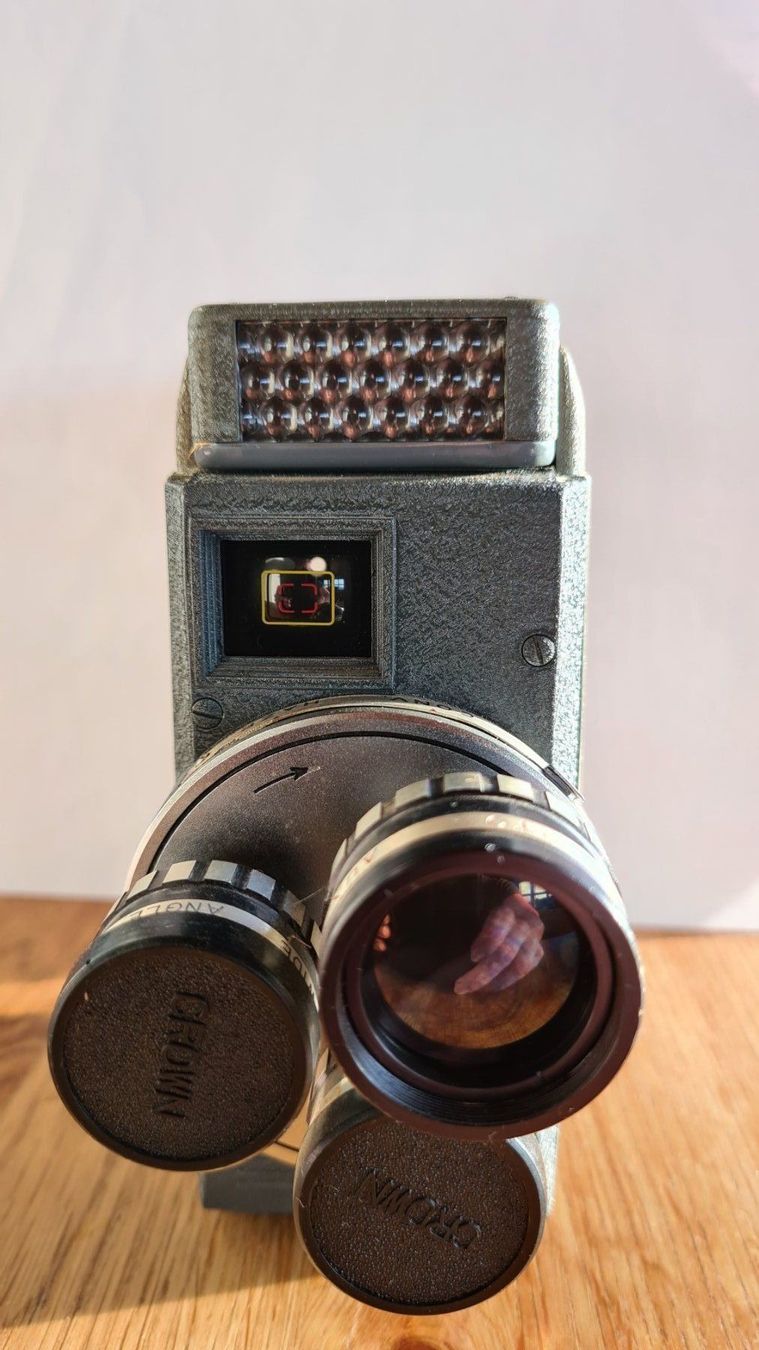 Appareil photo: Crown 8mm Camera E3B – D'occasion à Winkel par Heuresis