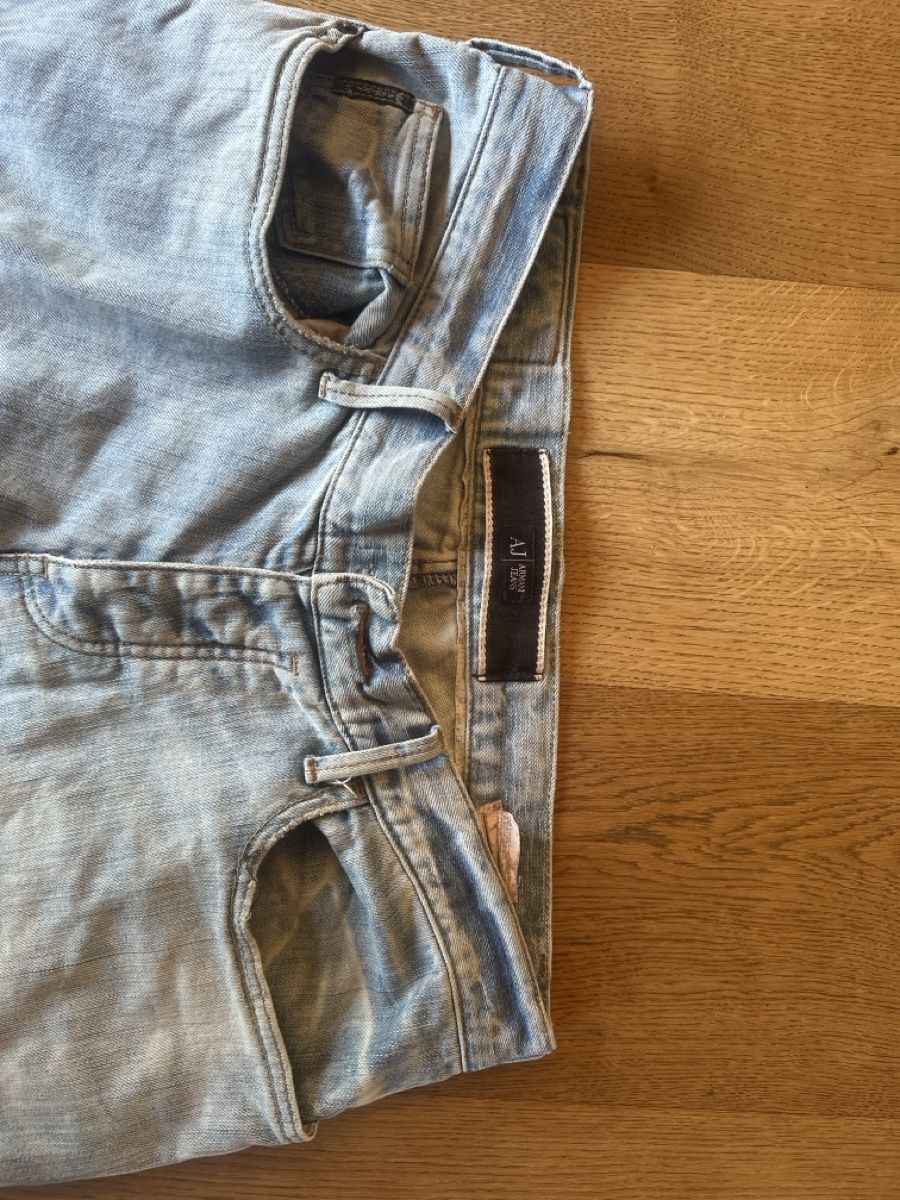 Armani Jeans: Vintage Armani Jeans – Usato da Wabern venduto da dar_f6by 1