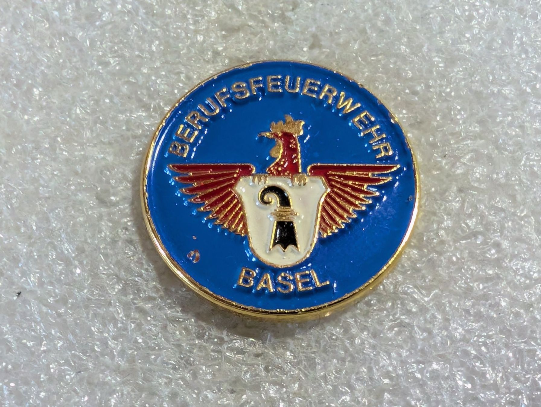 Placchette & Badge: Ansteckpin 133: Berufsfeuerwehr Basel – Usato da Oppligen venduto da Pin-Fall-Shop