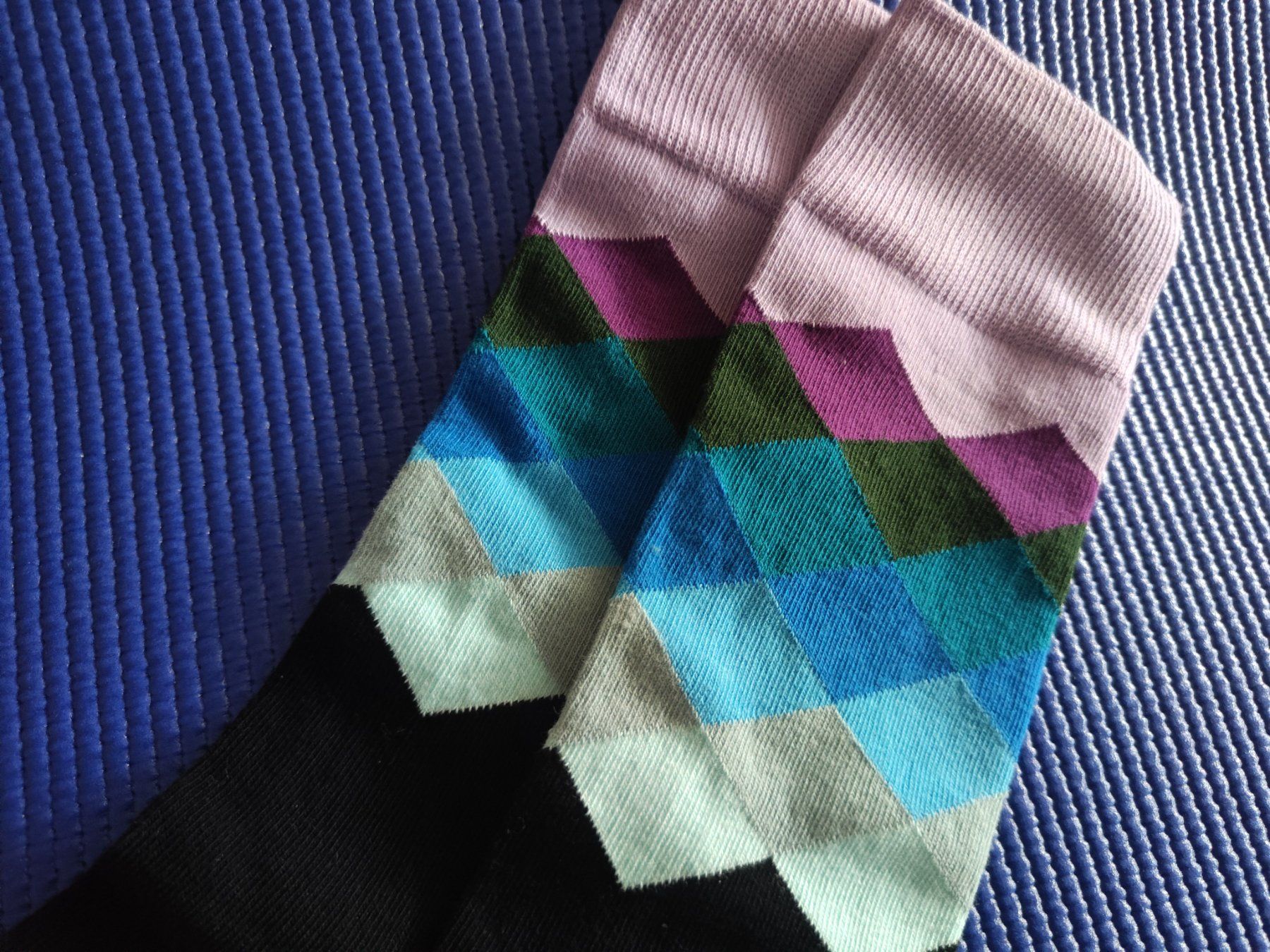 Calze: New Happy Socks, muti color, 41-46 – Nuovo (secondo la descrizione) da Sursee venduto da Re.joy 1