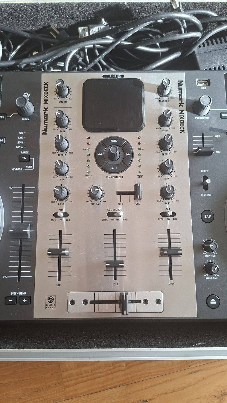 Numark Console di mixaggio: DJ Mischpult  Numark Mixdeck + Case – Nuovo (secondo la descrizione) da Schliern b. Köniz venduto da swe_6q9l 7