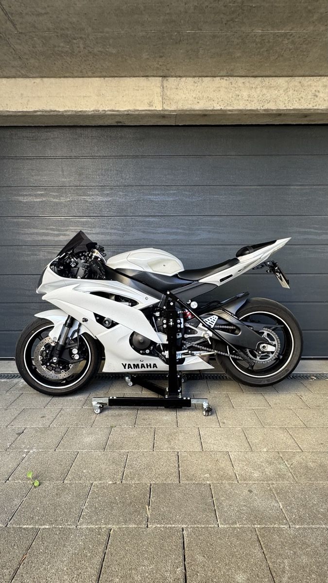 Yamaha Strada: Yamaha YZF-R6 (35kw) – Usato da Röthenbach Hbsee venduto da M1ke 3