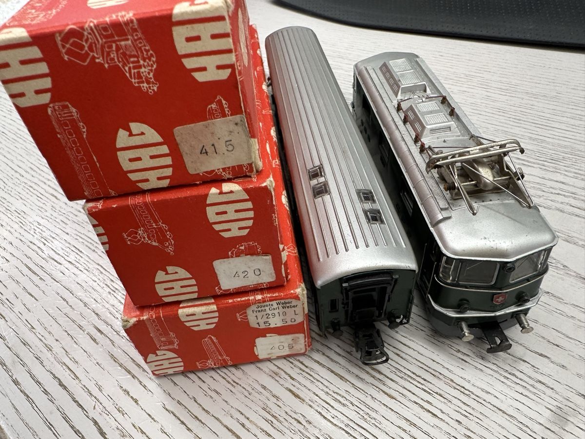 Hag Modelleisenbahnen: Hag SBB Re 4/4 II Personenzug – Gebraucht aus Lupsingen von New-Haven 5