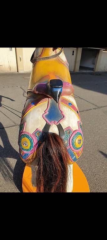 Skulpturen & Statuen: Pferd von einem echten Karusell – Gebraucht aus Winkel von noirangel 3