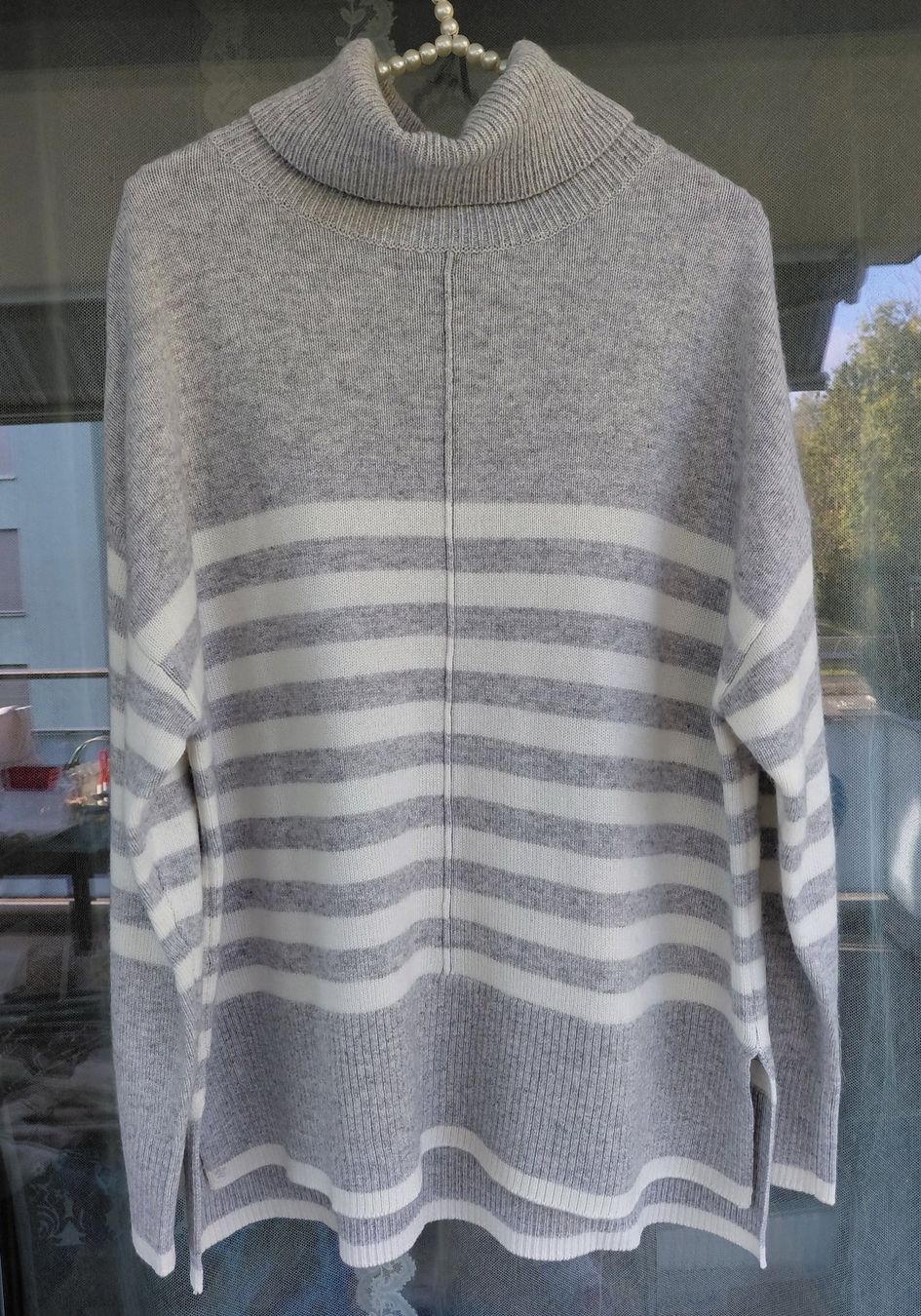 Max Mara Maglioni & Felpe: oversize Pullover MAX MARA,neuwertig, 220 Fr. – Nuovo (secondo la descrizione) da Bülach venduto da reguskon