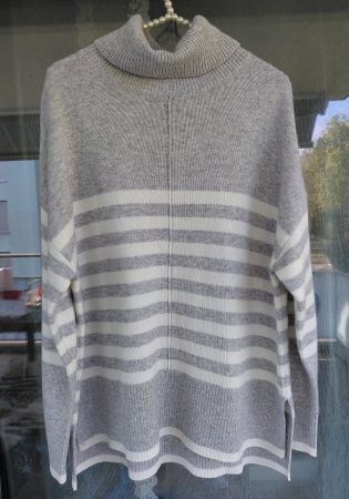 oversize Pullover MAX MARA,neuwertig, 220 Fr.