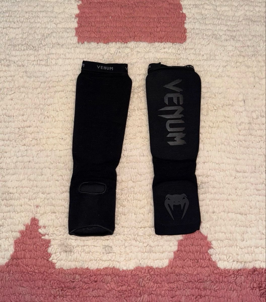 Venum Protections: VENUM CONTACT SHIN GUARDS – Neuf (Voir description) à zürich par lau_9t77