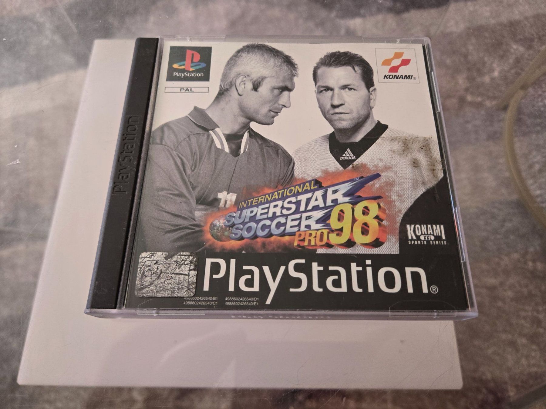 Giochi: International Superstar Soccer Pro 98 PS1 – Usato da Bussigny venduto da Kfdlt