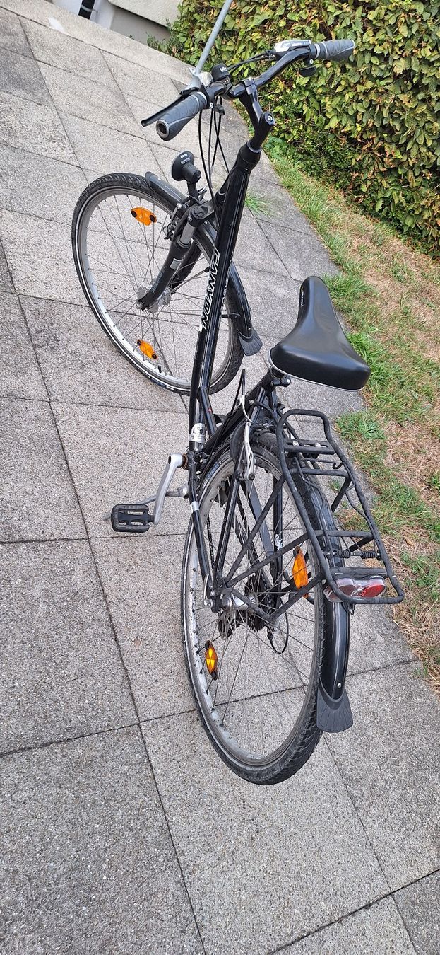 Giant Velos: GIANT City-/Trekkingvelo – Gebraucht aus Liebefeld von cha_b7mn 5