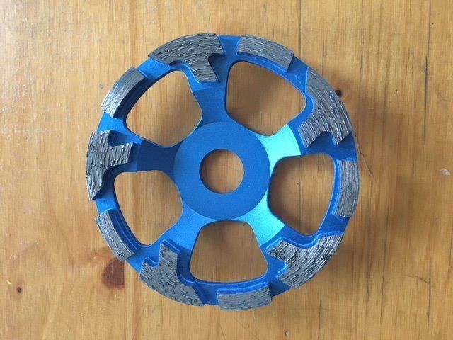 Rivestimenti per pavimenti: Diamant- Topfschleifscheibe 125mm – Nuovo e nell'imballaggio originale da Zuzwil SG venduto da Dorian67