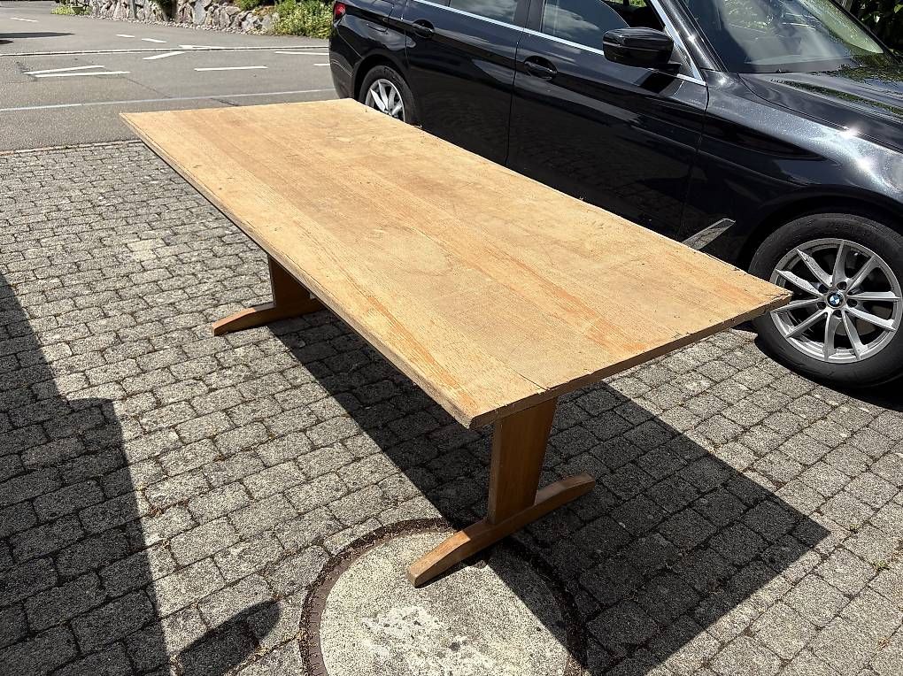 Tische: Holztisch / Festbank – Gebraucht aus Waltenschwil von mattke