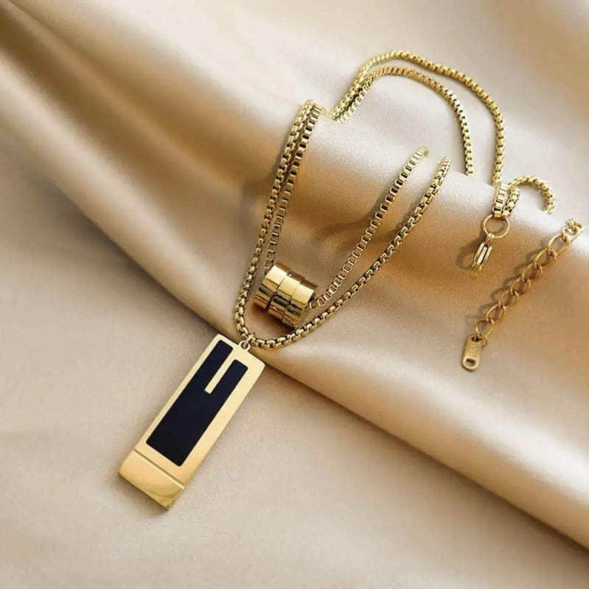 Catenine: Elegante Doppelkette Gold Titanium  Neu – Nuovo e nell'imballaggio originale da Oberwangen TG venduto da Bash-B