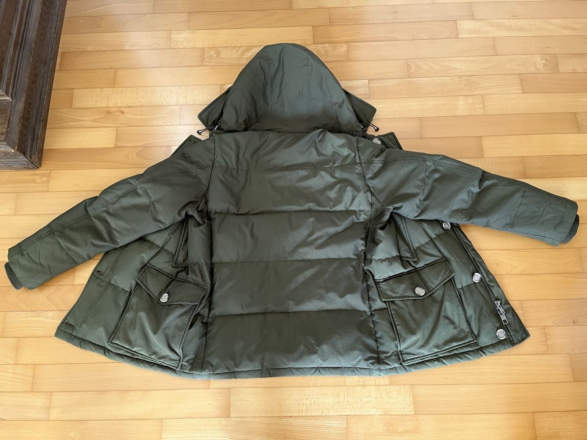 Woolrich Jacken: Woolrich Daunenjacke in Grösse M. – Gebraucht aus Uetikon am See von erz13 3