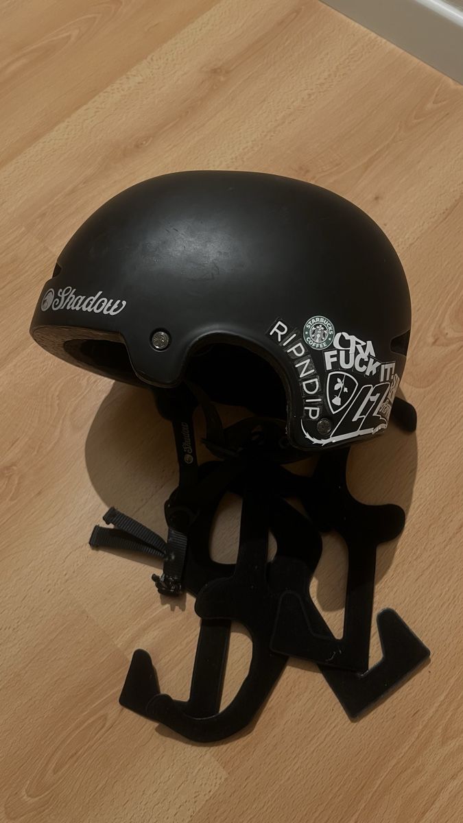 Caschi: Helm – Usato da Oberwil b. Zug venduto da jer_k6v2 1