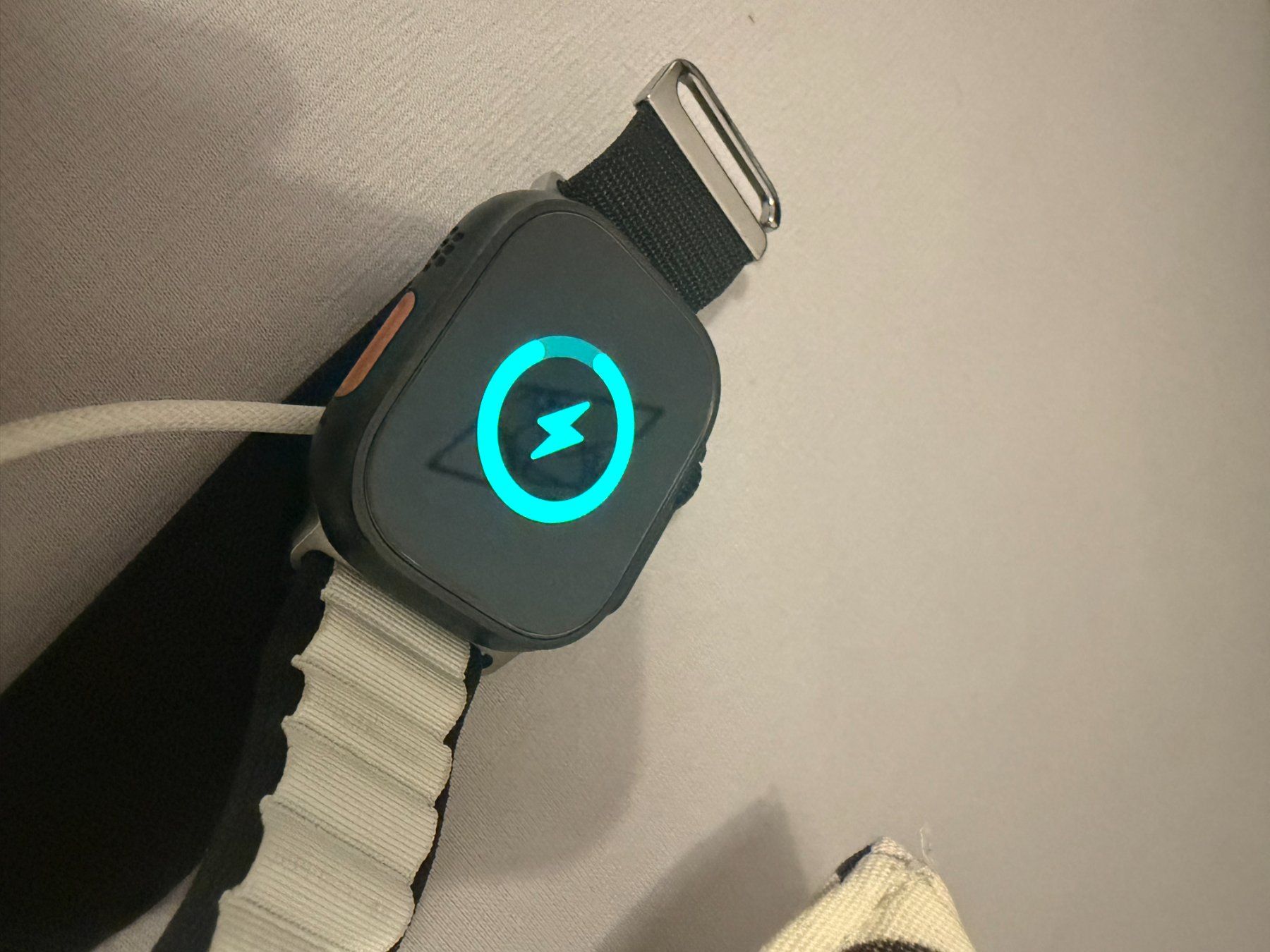 Apple Kabel: Original Apple Watch USB-C 1 m mit Stecker 20 W – Gebraucht aus Ostermundigen von sergiosilva2000 1