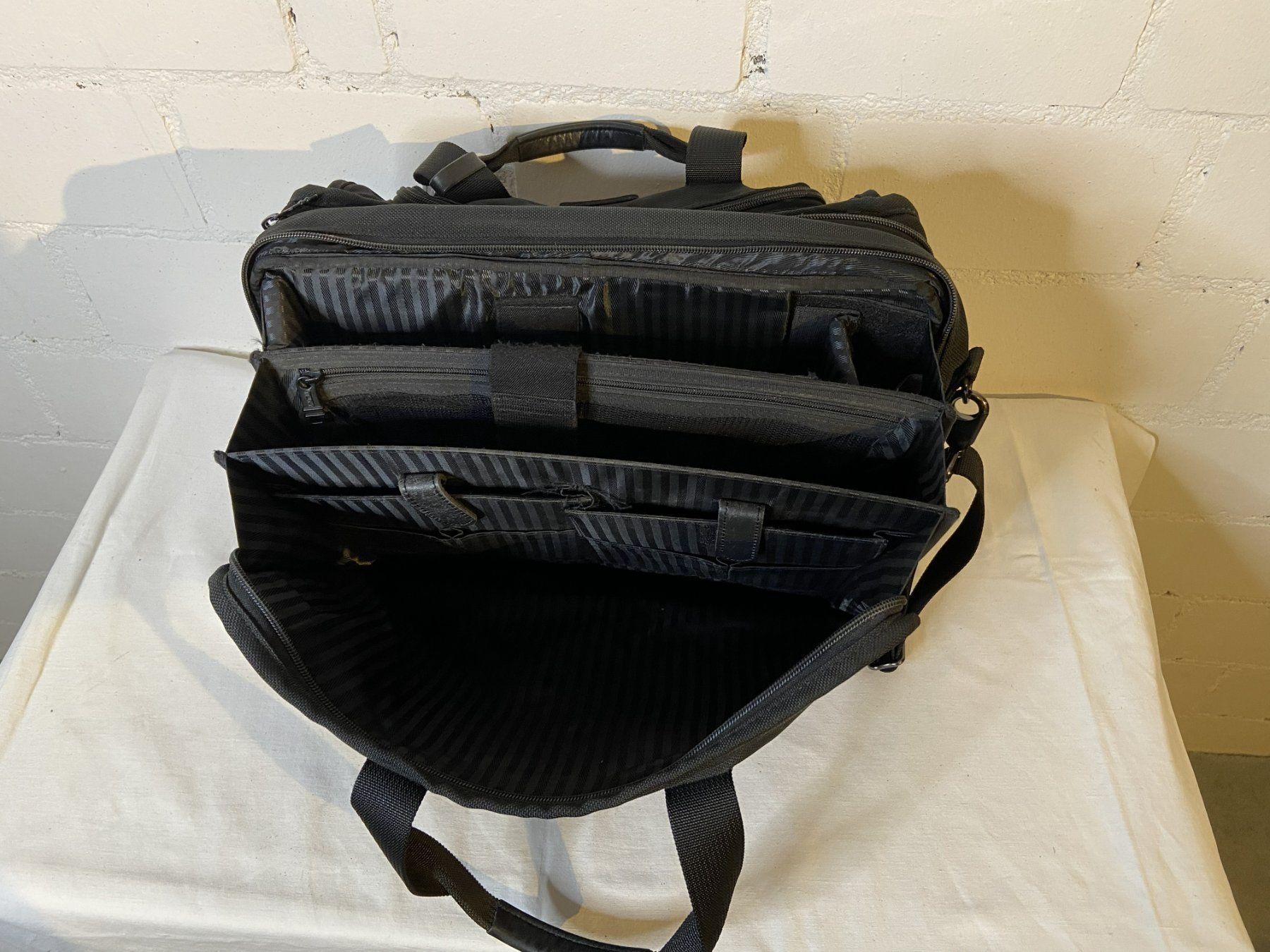 Tumi Valigie & Borse: TUMI Notebook Softbag Overnighter – Usato da Baden venduto da campari66 3