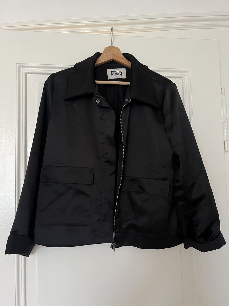 Weekday Giacche: Weekday Satin Blouson – Usato da Basel venduto da cat_25m7