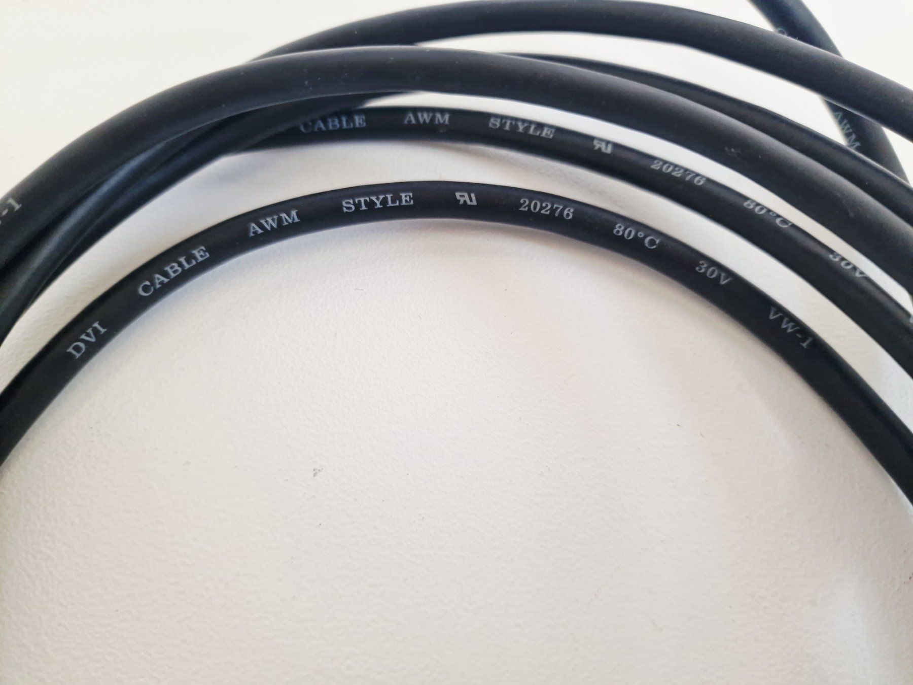 Cavi: HDMI DVI Kabel Adapter 300 cm – Usato da Hallau venduto da CHACLA 2