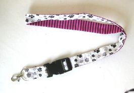 Schlüsselband mit Katzen Hunde Pfoten, Handarbeit